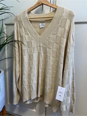 RVCA Women's Beige Textured V-Neck Knit Sweater